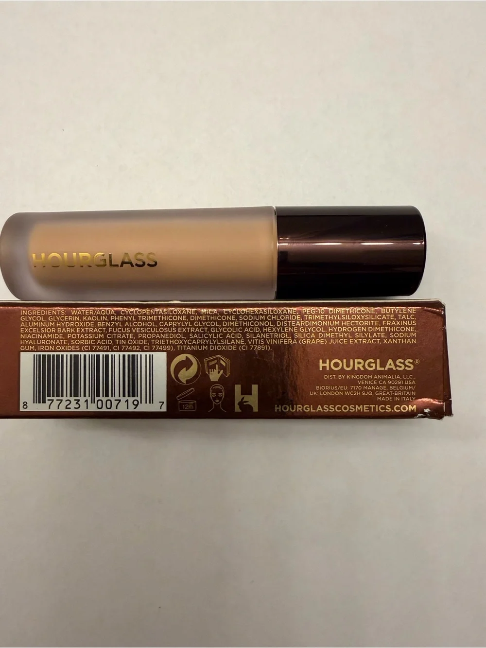 Hourglass Veil Retouching shade natural
